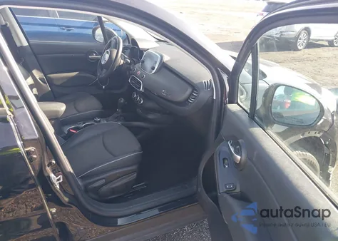 2018 Fiat 500X Trekking Awd из США, поврежденный, VIN ZFBCFYCBXJP718397